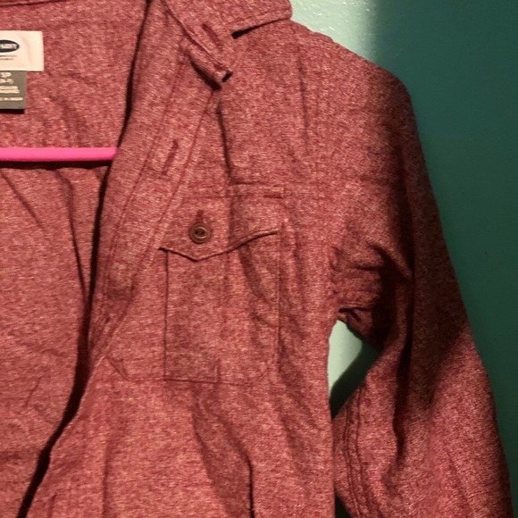 Boy Red long sleeve old navy button down shirt - Picture 3 of 5
